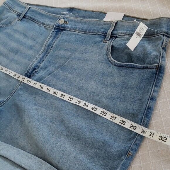 Old Navy Mid-Rise Wow Jean Shorts Women 3 in Seam Size 28 New With Tag Plus Size - Picture 10 of 11